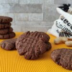 Biscotti vegan integrali al burro d'arachidi